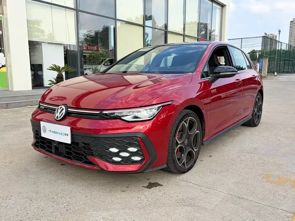 Volkswagen Golf GTI — фото 6