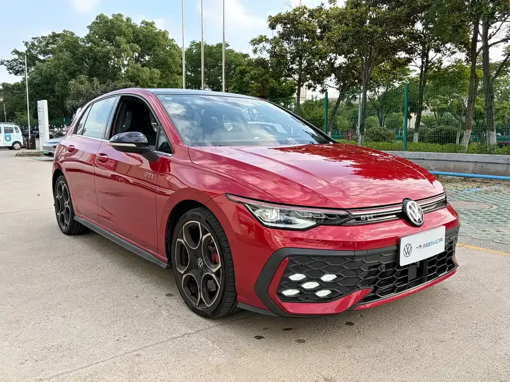 Volkswagen Golf GTI — фото 8