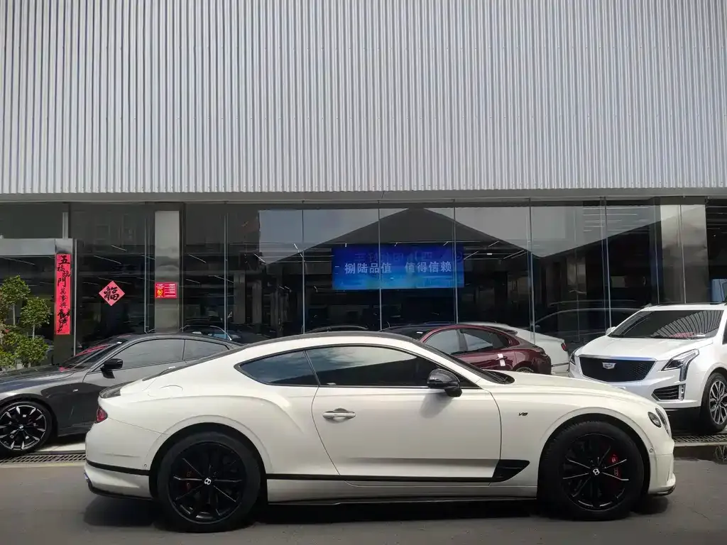 Bentley Continental 2021 из CN, фото 5
