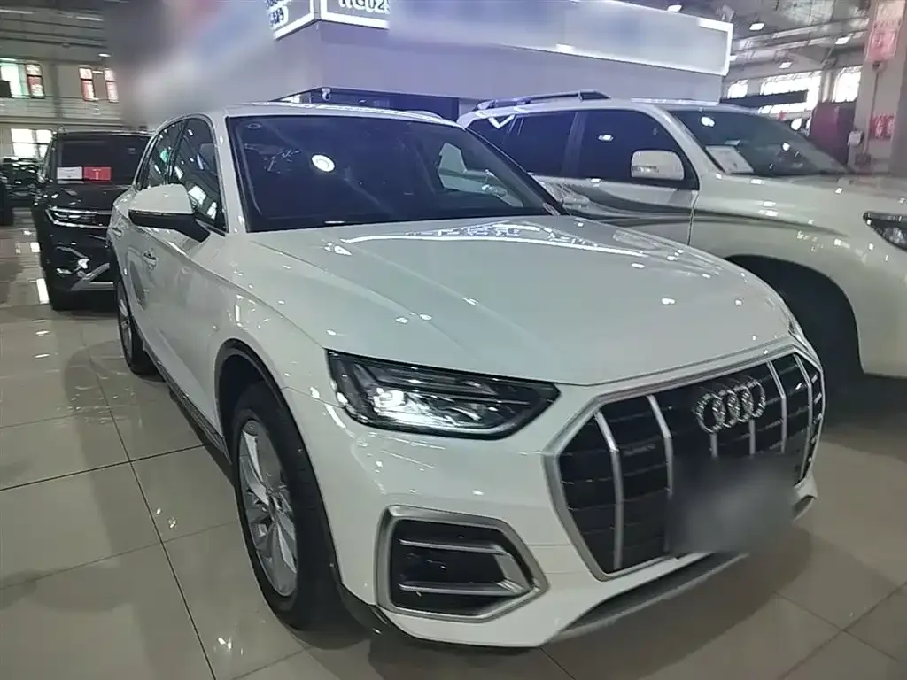 Audi Q5L — фото 4