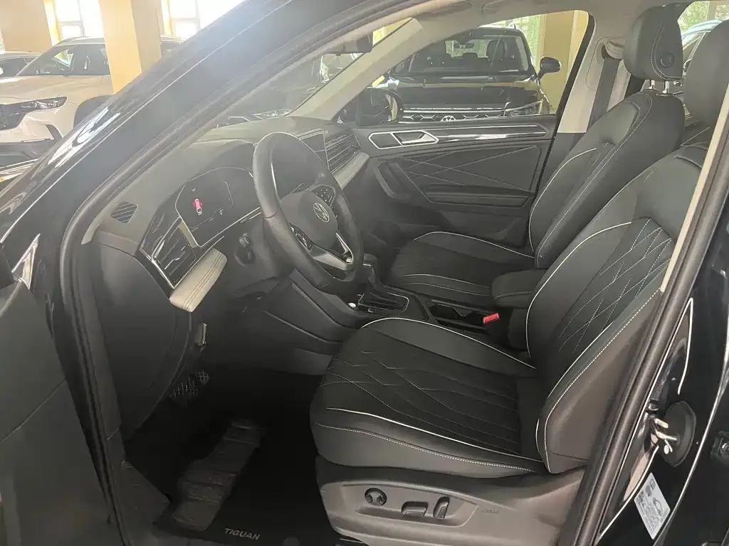 Volkswagen Tiguan L 2022 из CN, фото 8