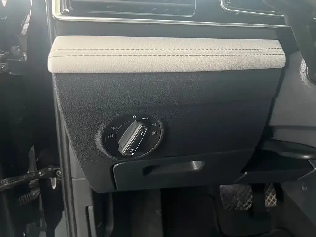 Volkswagen Tiguan L 2022 из CN, фото 6