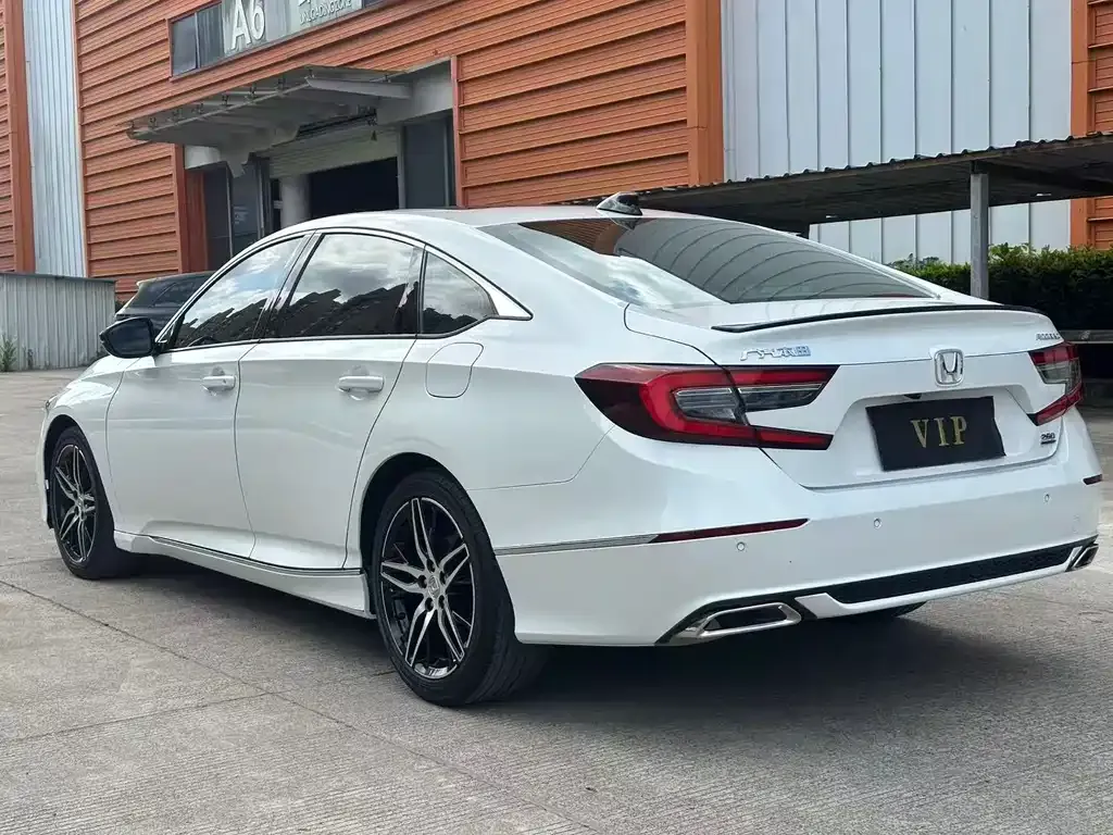 Honda Accord — фото 2