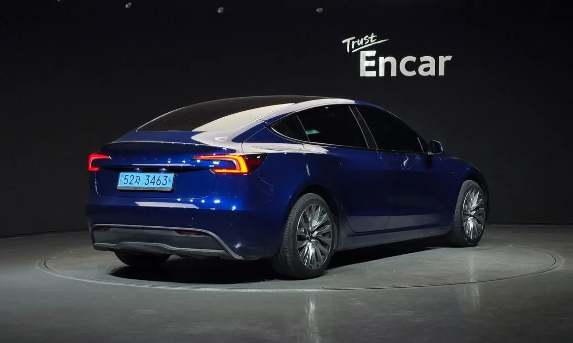 Tesla Model 3 2024 из KR, фото 8