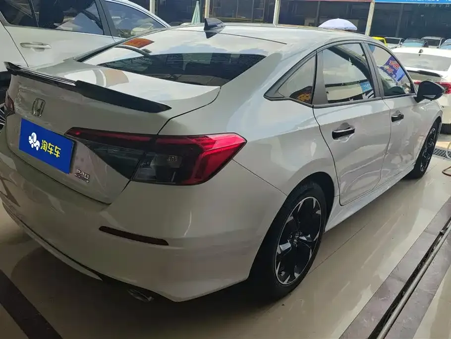 Honda Civic — фото 8