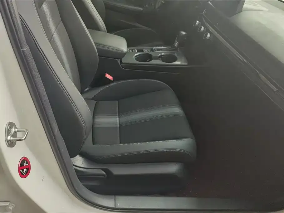 Honda Civic — фото 7