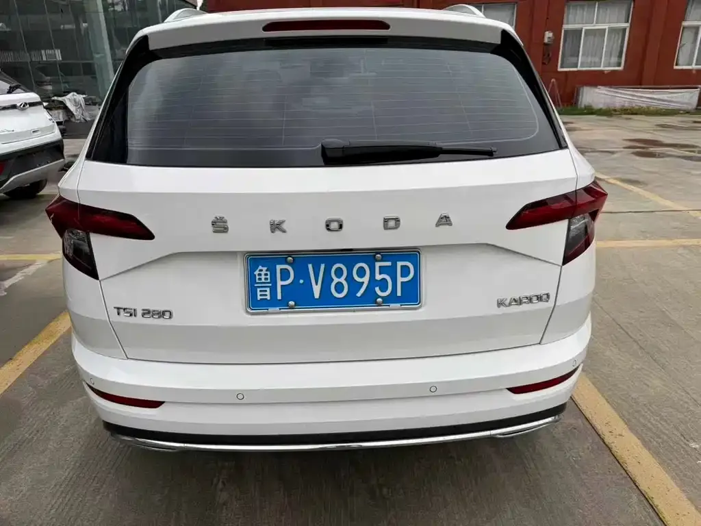 Skoda Karoq — фото 9