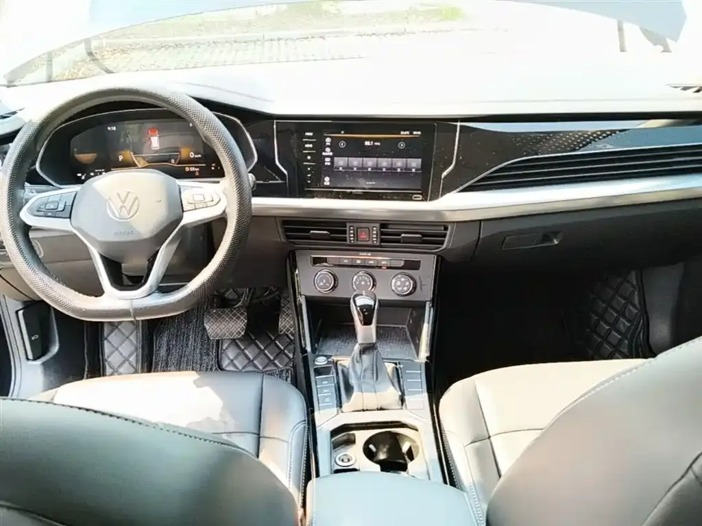 Volkswagen Passat 2024 из CN, фото 4