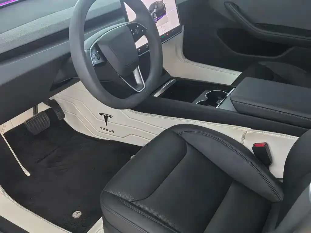 Tesla Model 3 — фото 4