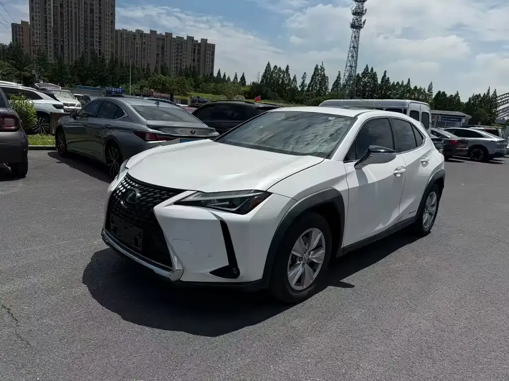 Lexus UX — фото 5