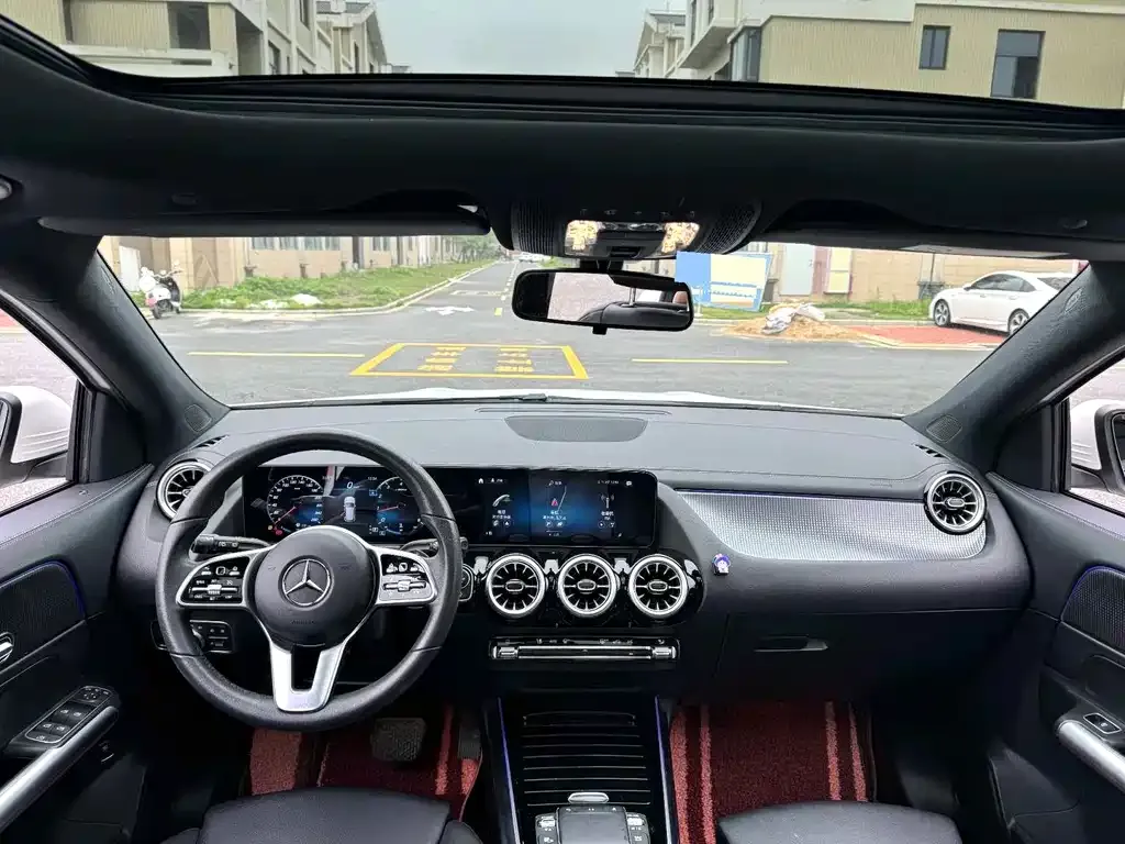 Mercedes-Benz GLA — фото 7