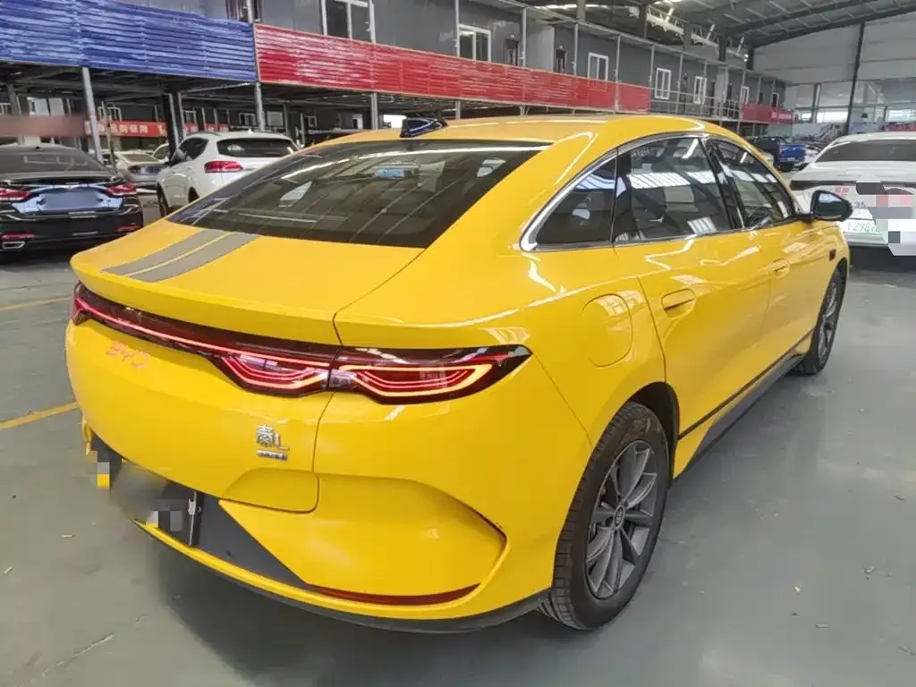 BYD Qin L — фото 4