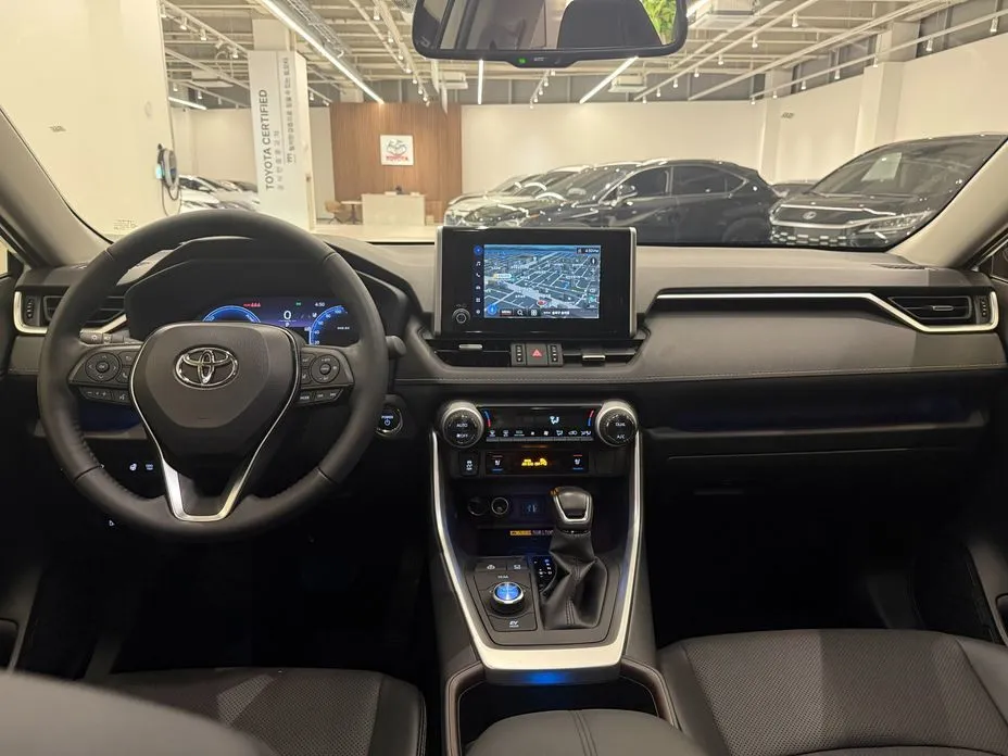 Toyota RAV4 2025 из KR, фото 8