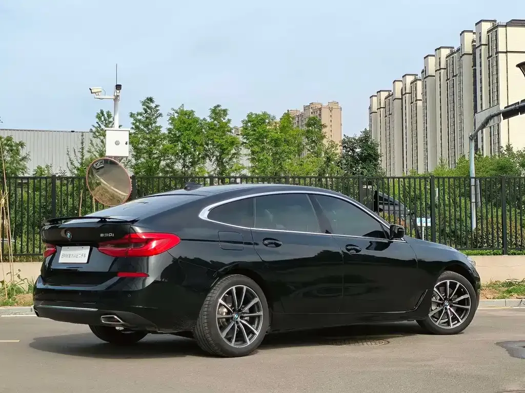 BMW 6 Series GT 2023 из CN, фото 4
