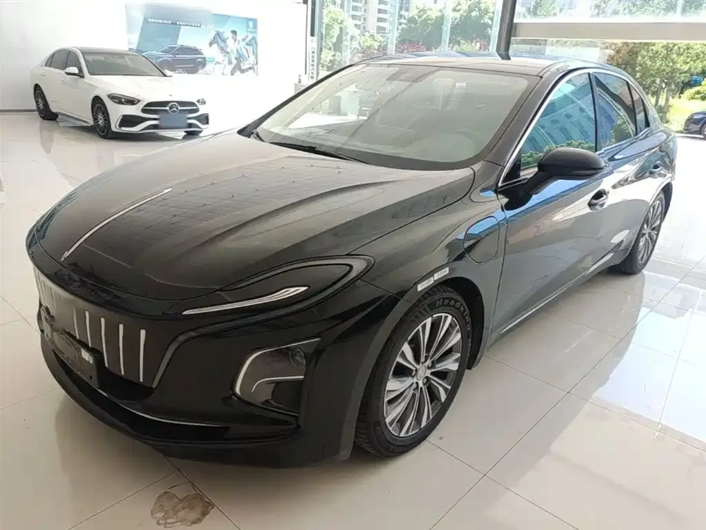 Hongqi E-QM5 — фото 4