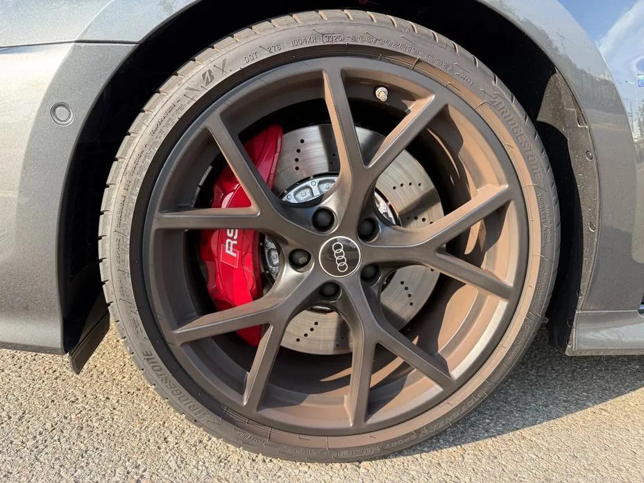 Audi RS3 2026 из KR, фото 9