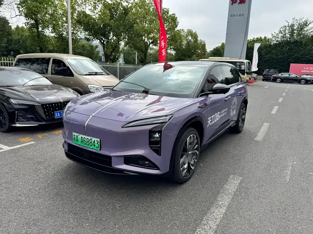Hongqi Tiangong 08