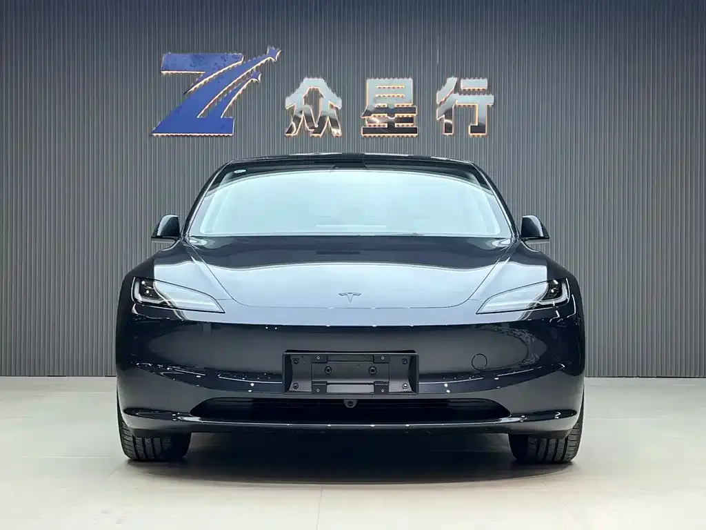 Tesla Model 3 — фото 2