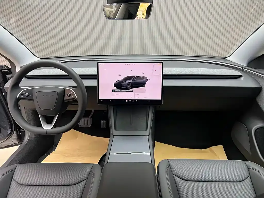 Tesla Model 3 — фото 7