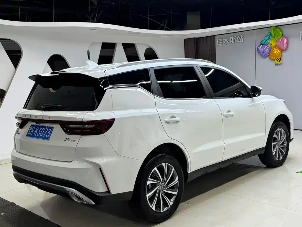 Geely Vision X6 — фото 8