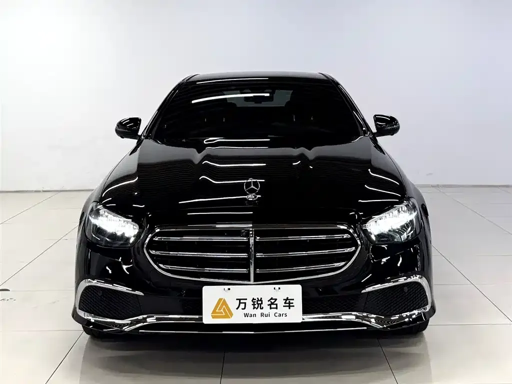 Mercedes-Benz E-Class — фото 10