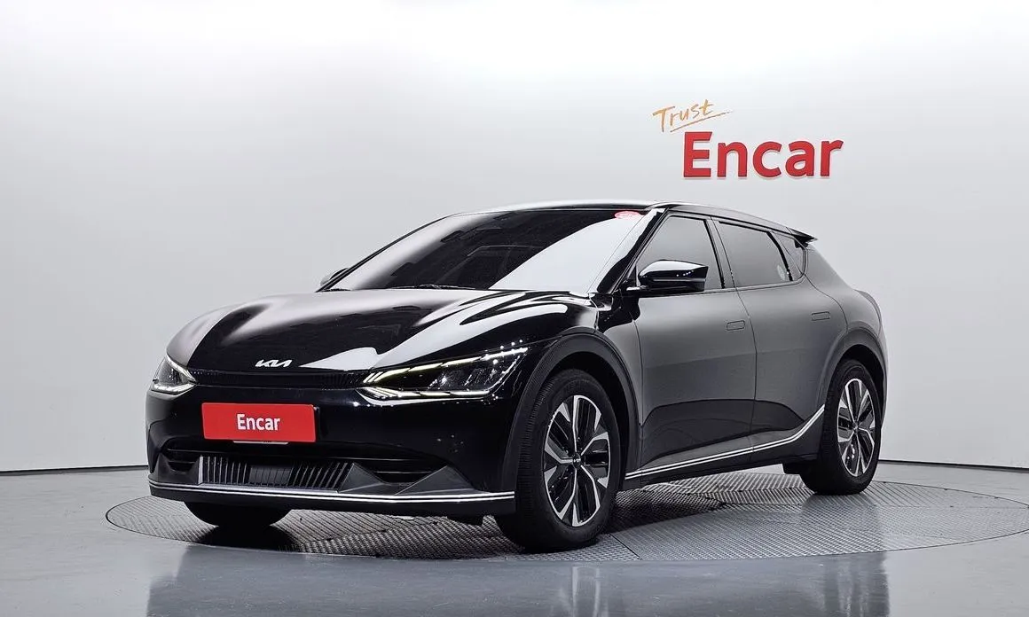 Kia EV6 — фото 1