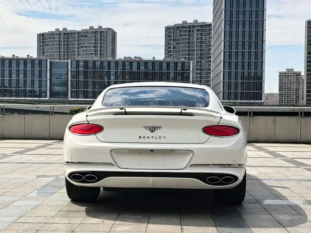 Bentley Continental 2021 из CN, фото 3