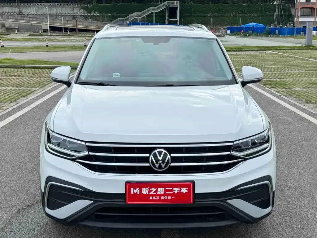 Volkswagen Tiguan L 2023 из CN, фото 5