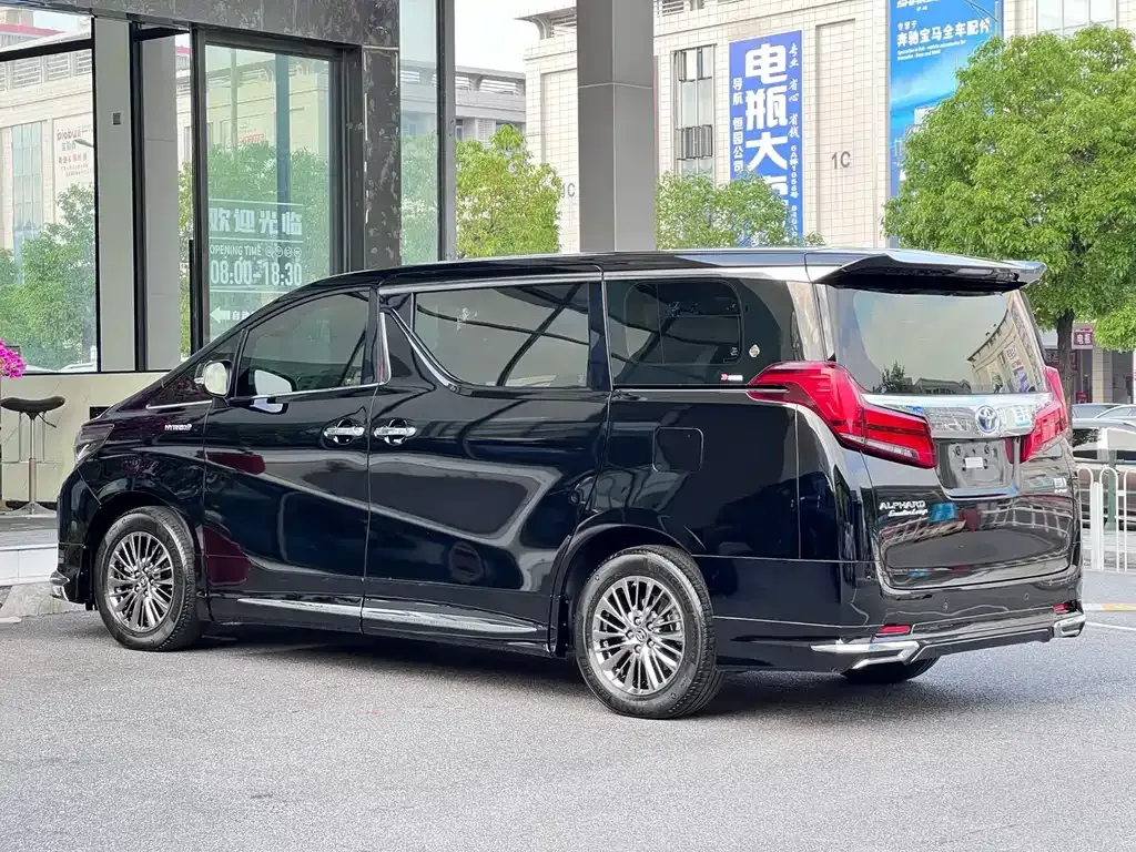 Toyota Alphard 2022 из CN, фото 4