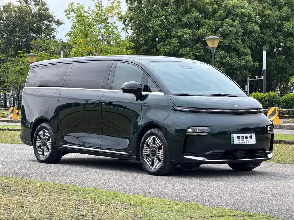 Geely Yizhen L380 2025 из CN, фото 8