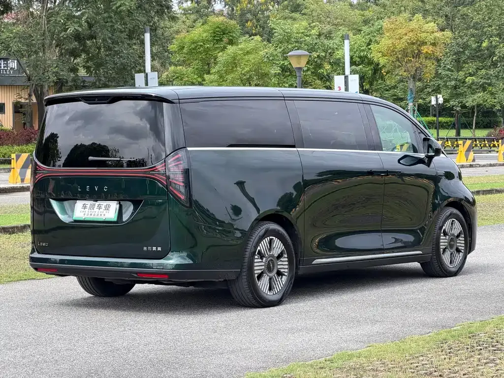 Geely Yizhen L380 2025 из CN, фото 6