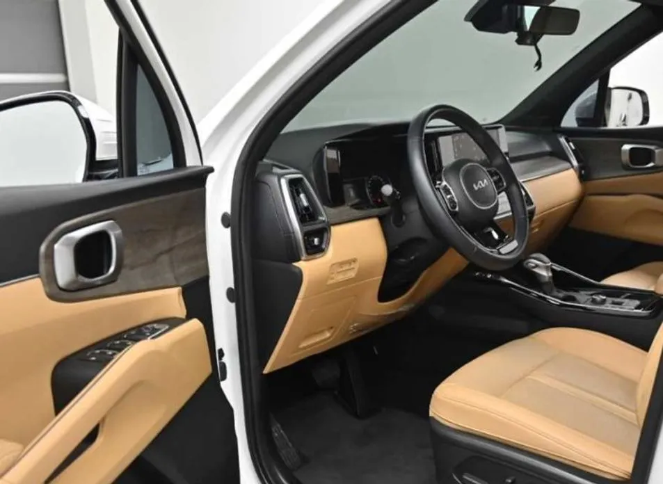Kia Sorento — фото 4