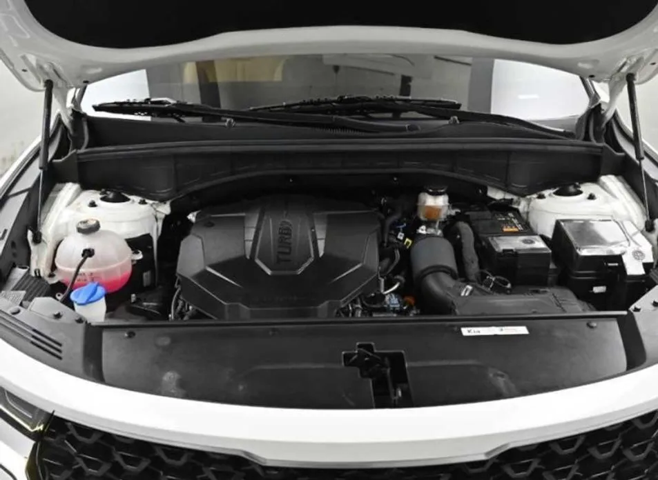 Kia Sorento — фото 6