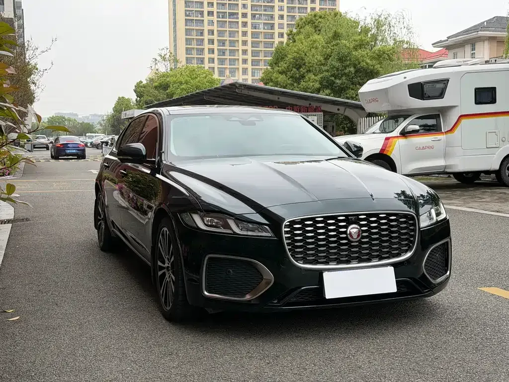 Jaguar XFL 2022 из CN, фото 9