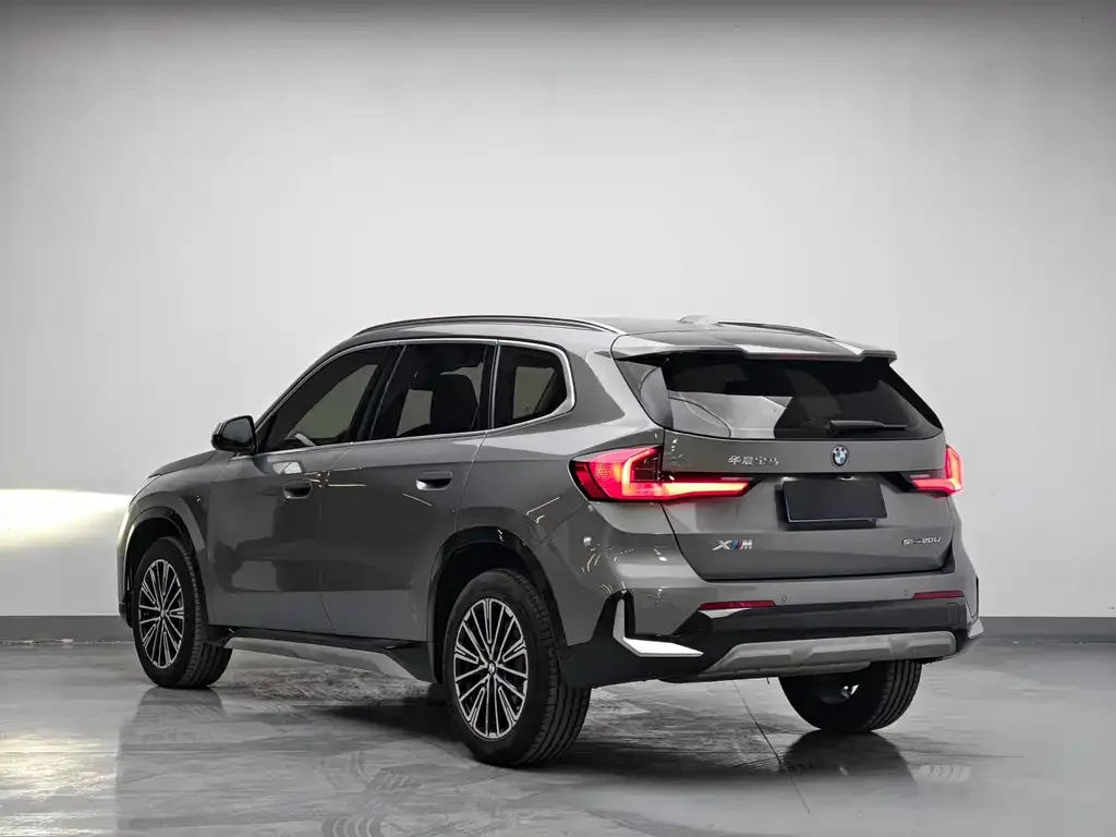 BMW X1 — фото 5
