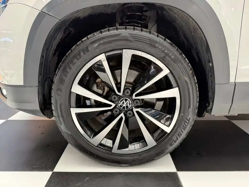 Volkswagen Tharu — фото 8