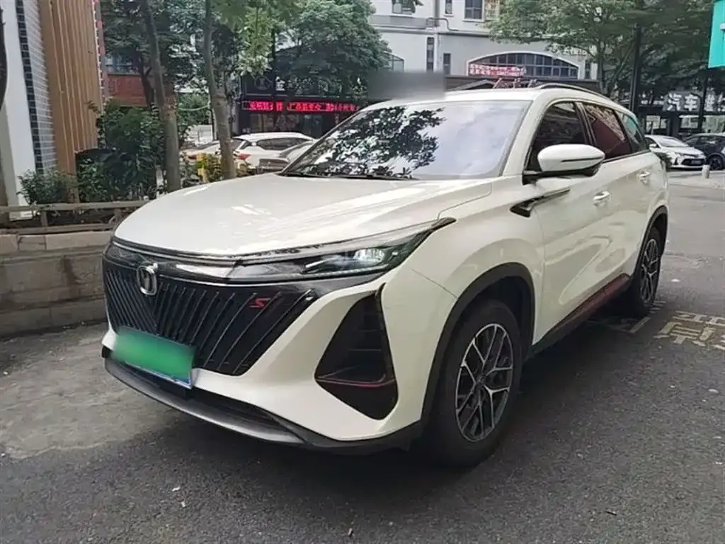 Changan CS75PLUS — фото 1