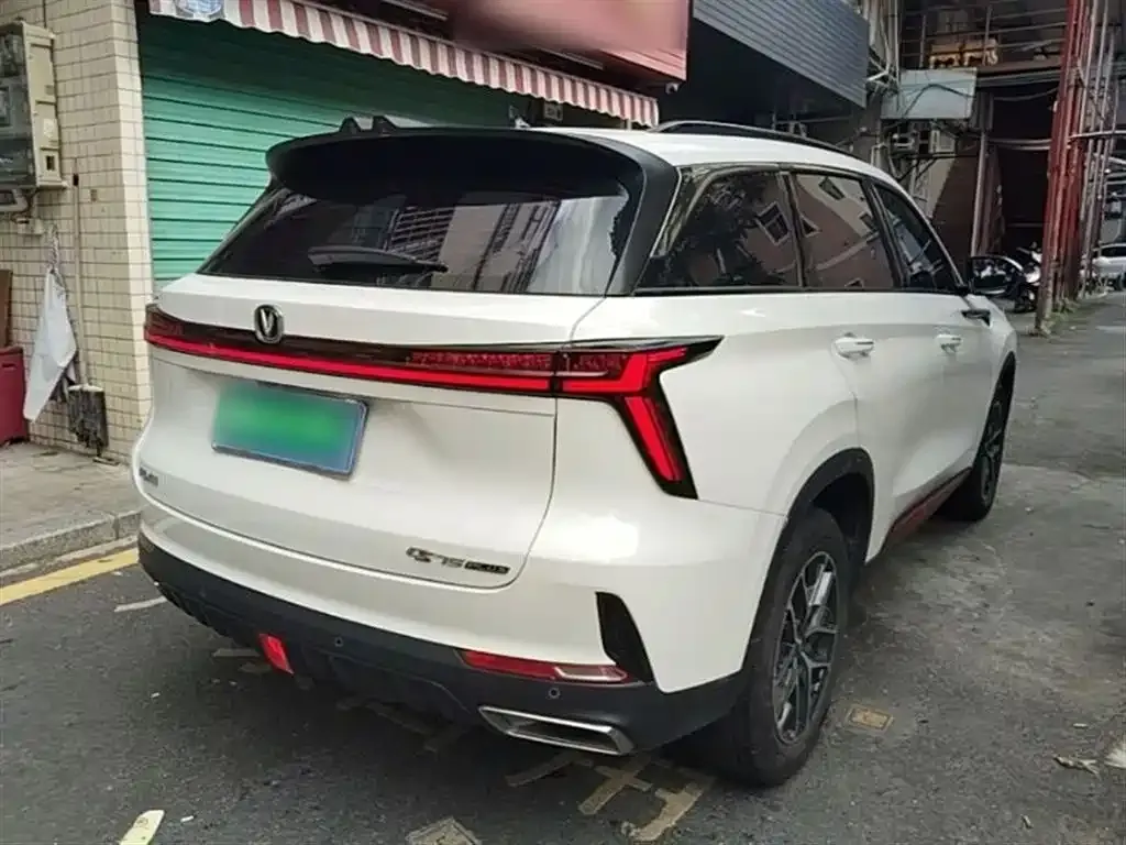 Changan CS75PLUS — фото 10
