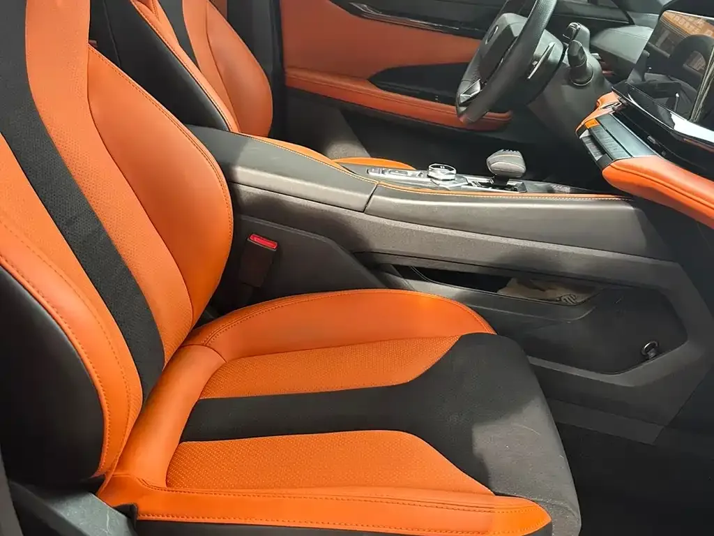 Changan UNI-V 2023 из CN, фото 5