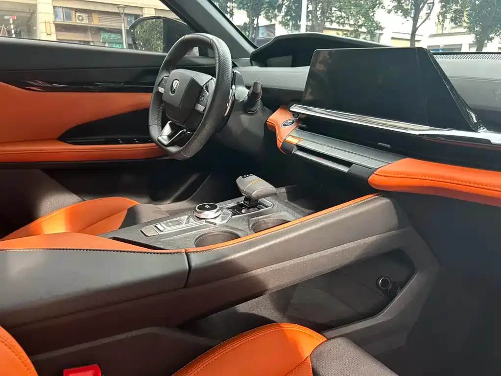 Changan UNI-V 2023 из CN, фото 8
