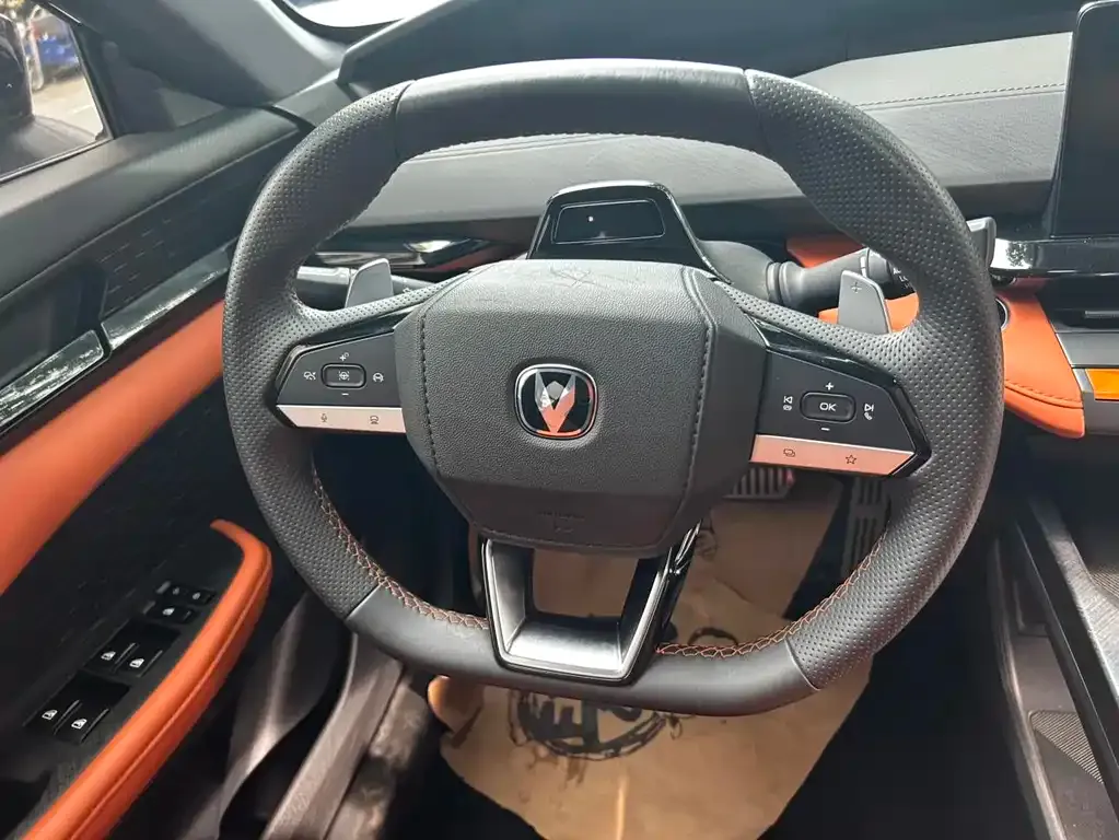 Changan UNI-V 2023 из CN, фото 3