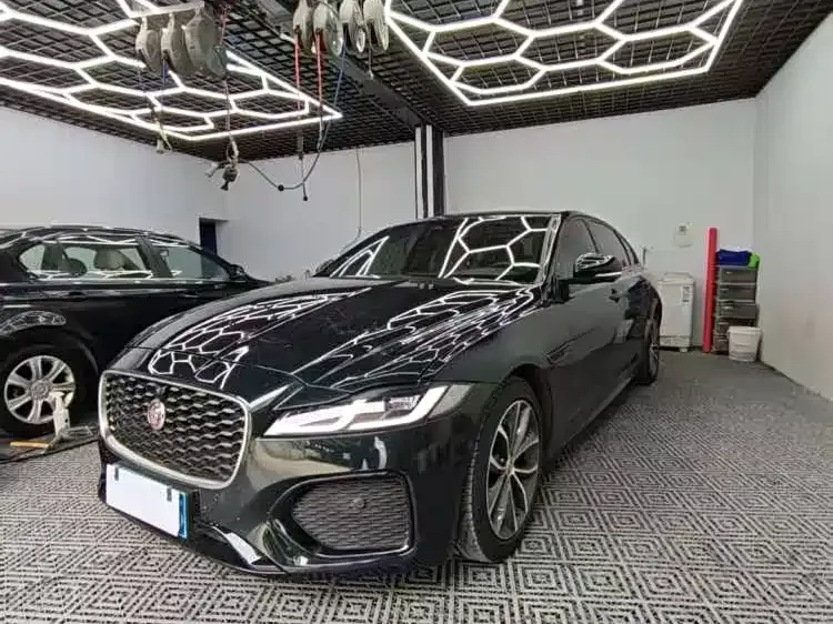 Jaguar XFL 2023 из CN, фото 6
