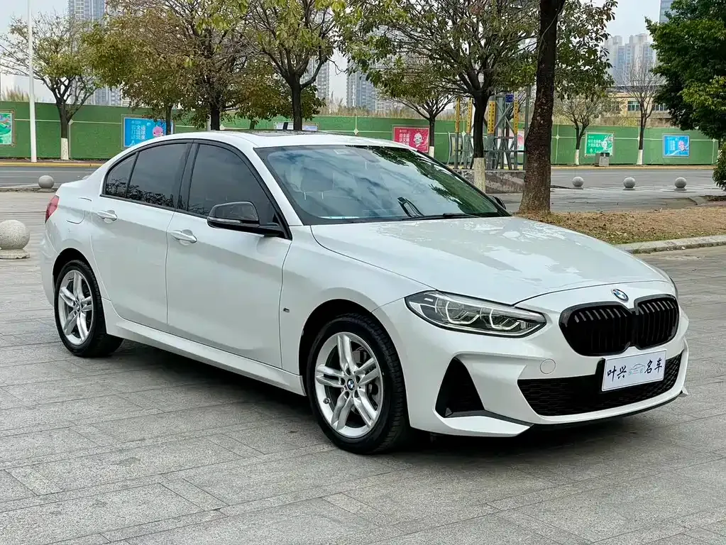 BMW 1 Series 2021 из CN, фото 8