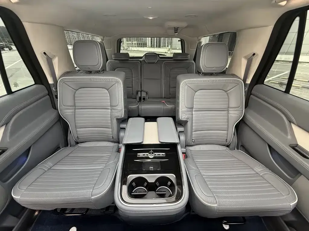 Lincoln Navigator 2022 из CN, фото 2