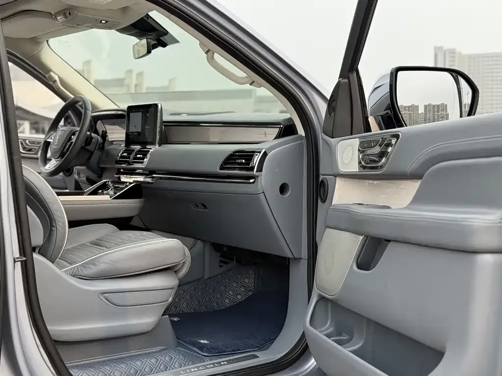 Lincoln Navigator 2022 из CN, фото 4