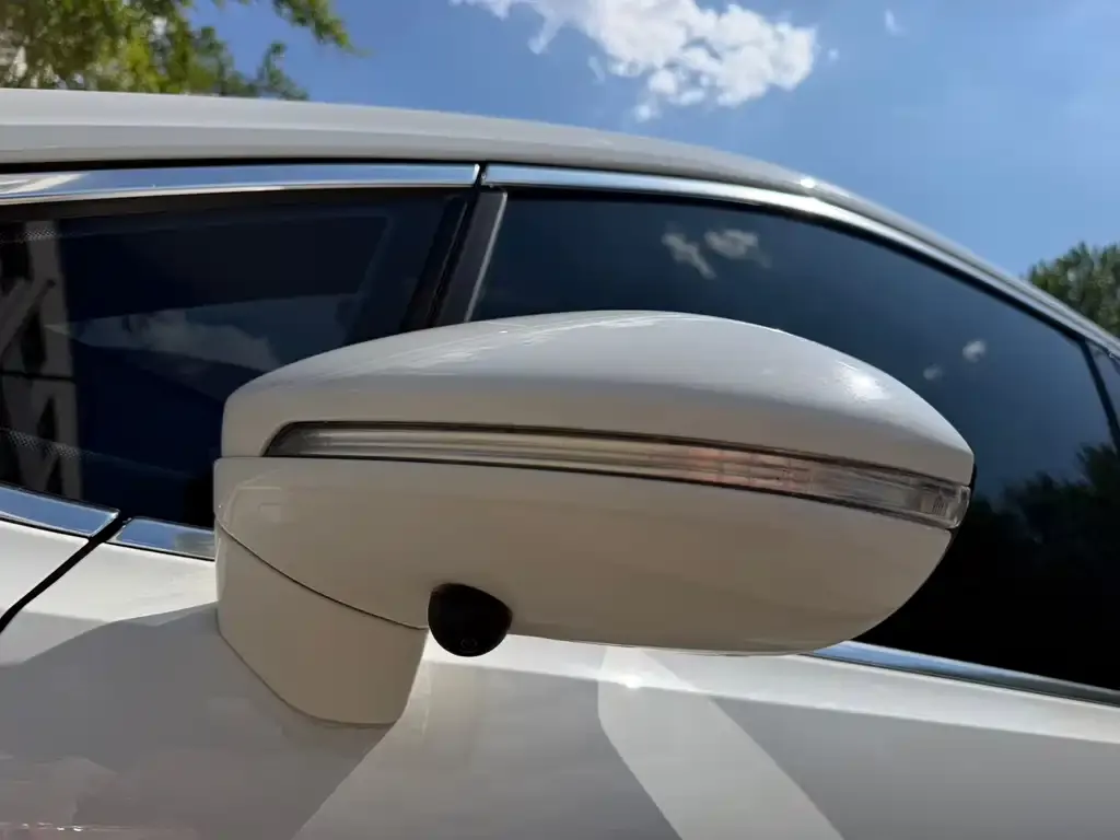 Volkswagen Touran 2022 из CN, фото 2