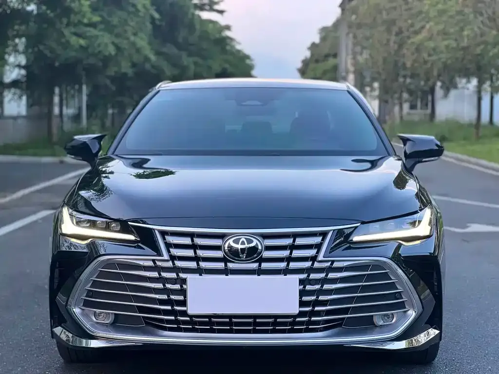 Toyota Avalon — фото 3