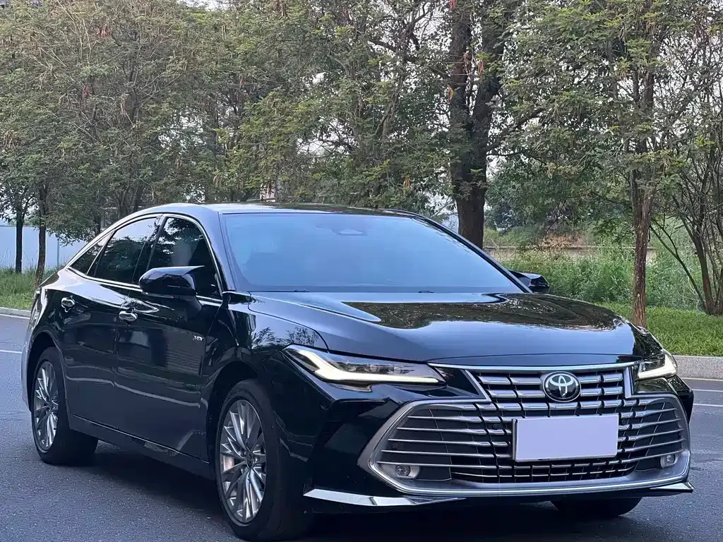 Toyota Avalon — фото 9