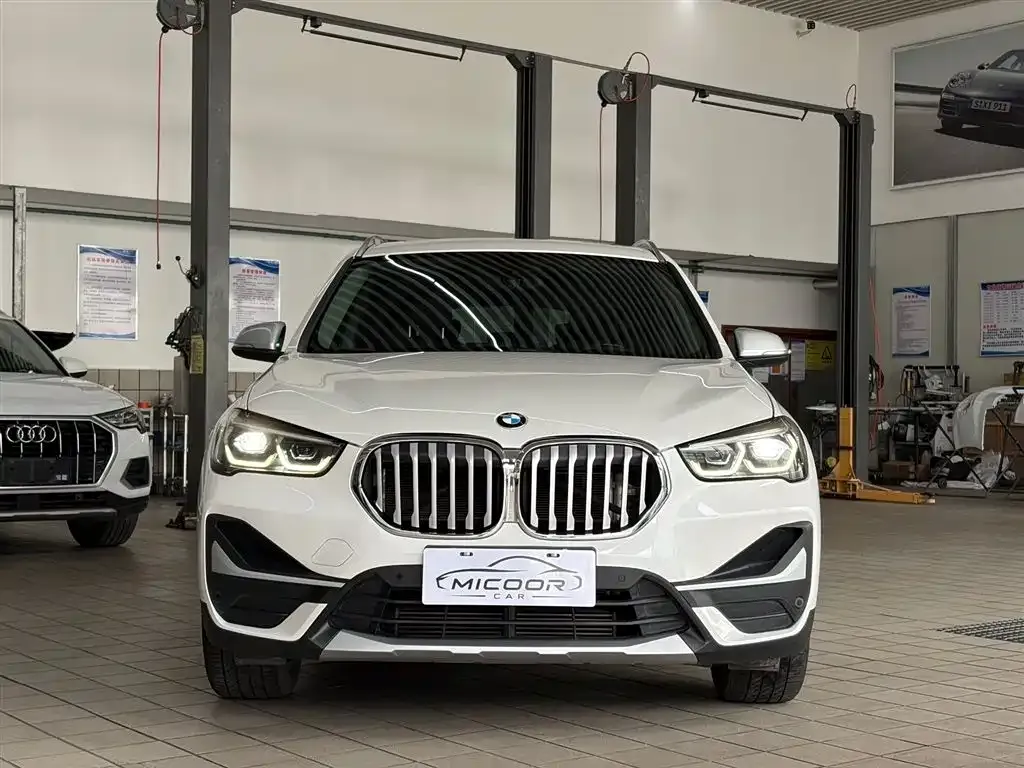 BMW X1 — фото 9
