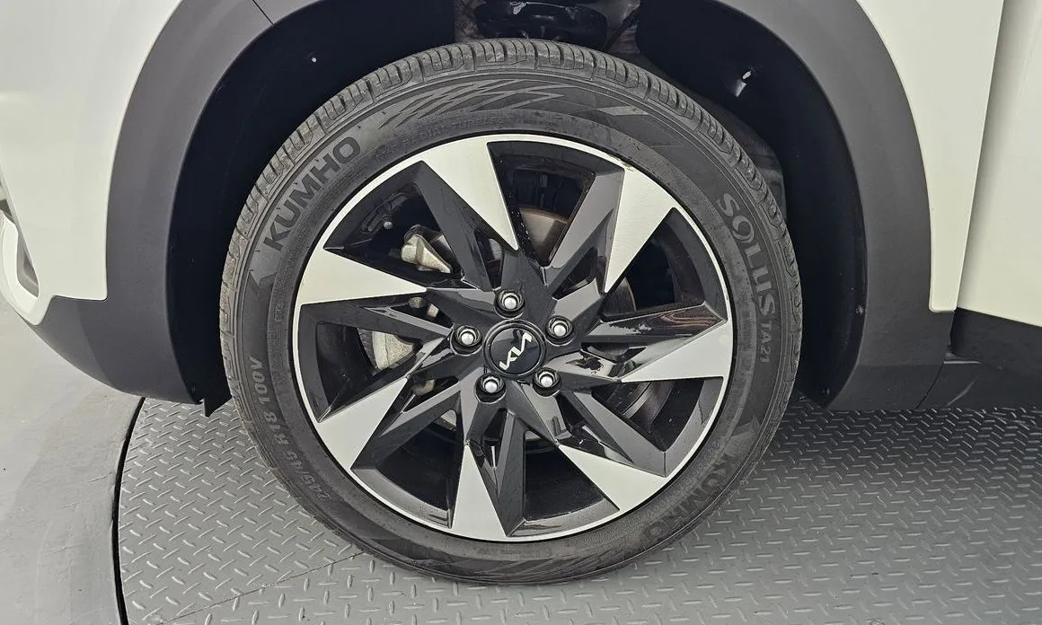 Kia Seltos 2023 из KR, фото 5